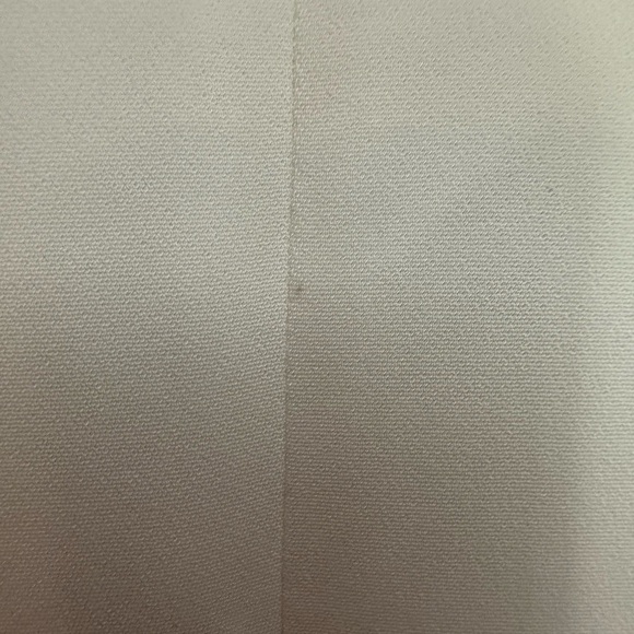 A.L.C. Long Sleeve Ivory Round Neck Blouse Ruffle Cuffs Size 12 Quiet Luxury - Picture 3 of 7